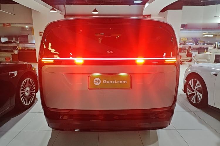 Used Li Auto MEGA 2025 Home Family Special Edition Rear