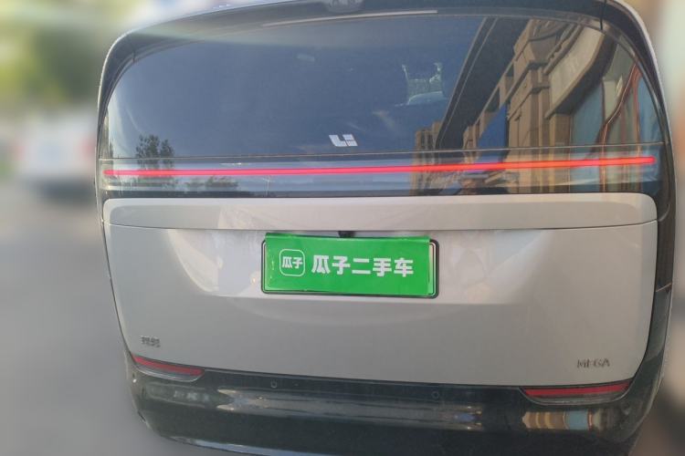 Used Li Auto MEGA 2025 Home Family Special Edition Rear
