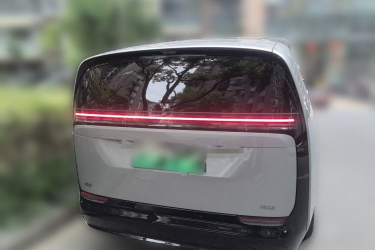 Used Li Auto MEGA 2025 Home Family Special Edition Rear