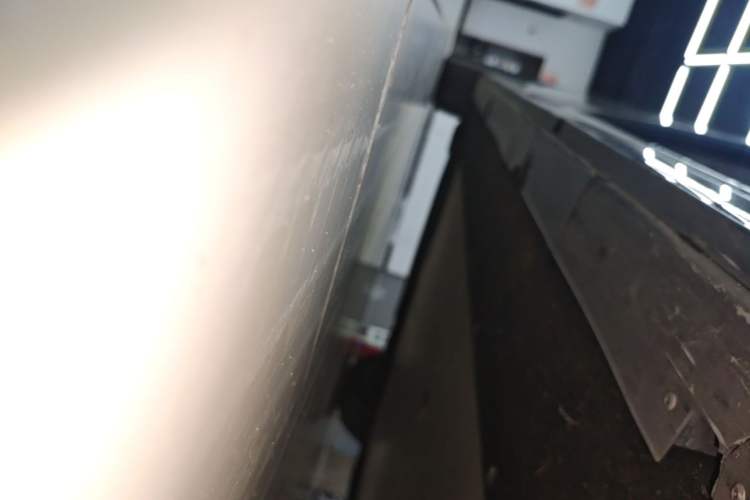 Used Li Auto MEGA 2025 Home Family Special Edition Right Side Sill