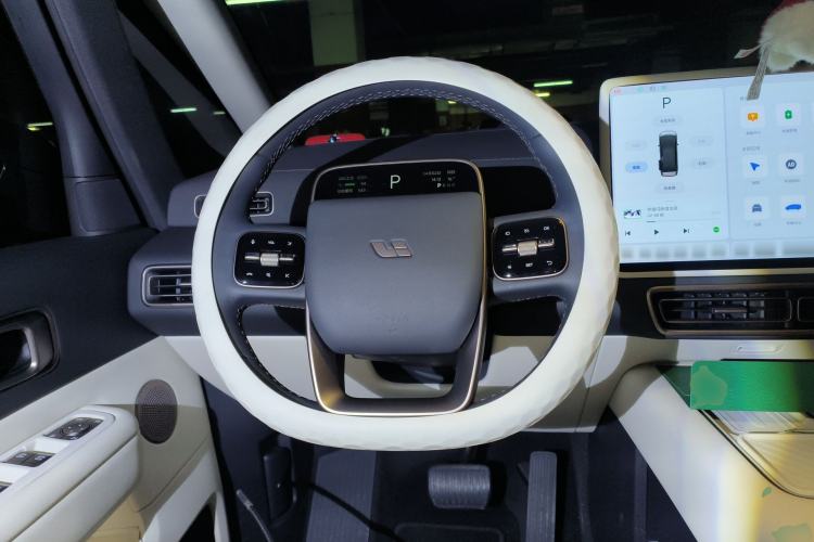 Used Li Auto MEGA 2025 Home Family Special Edition Steering Wheel