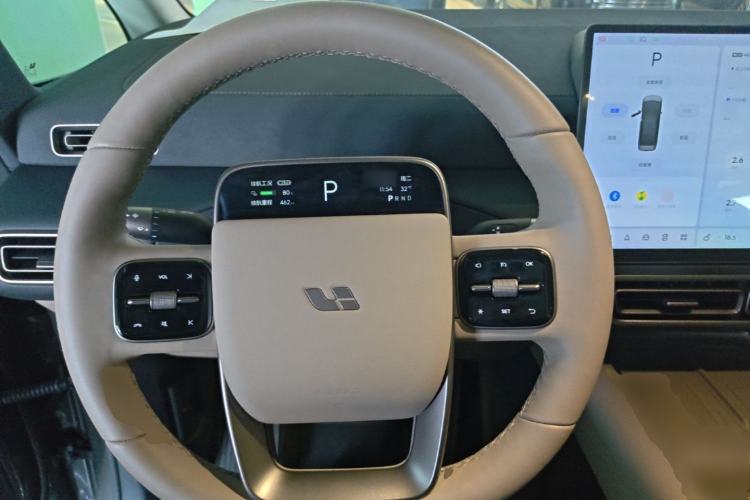 Used Li Auto MEGA 2025 Ultra Smart Refreshed Edition Steering Wheel