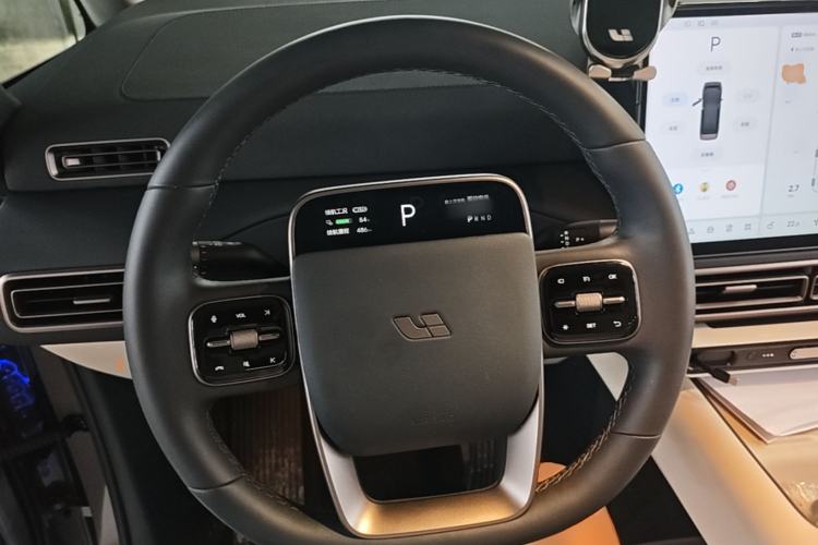 Used Li Auto MEGA 2025 Home Family Special Edition Steering Wheel