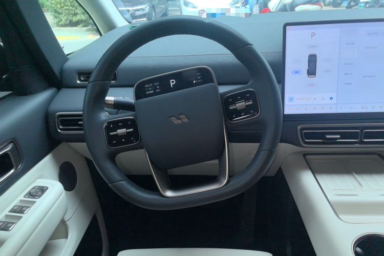 Used Li Auto MEGA 2025 Home Family Special Edition Steering Wheel