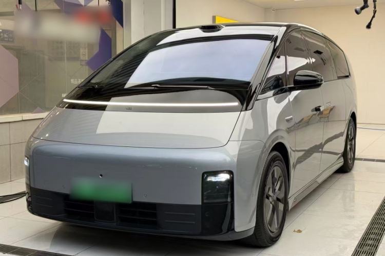 Li Auto MEGA 2025 Home Family Special Edition