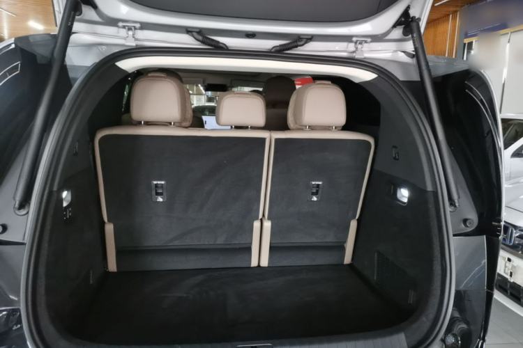 Used Li Auto MEGA 2025 Home Family Special Edition Trunk