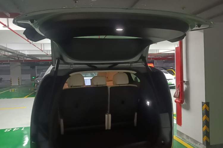 Used Li Auto MEGA 2025 Home Family Special Edition Trunk