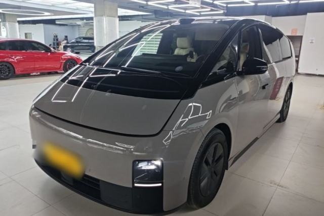 Used Li Auto MEGA 2025 Home Family Special Edition