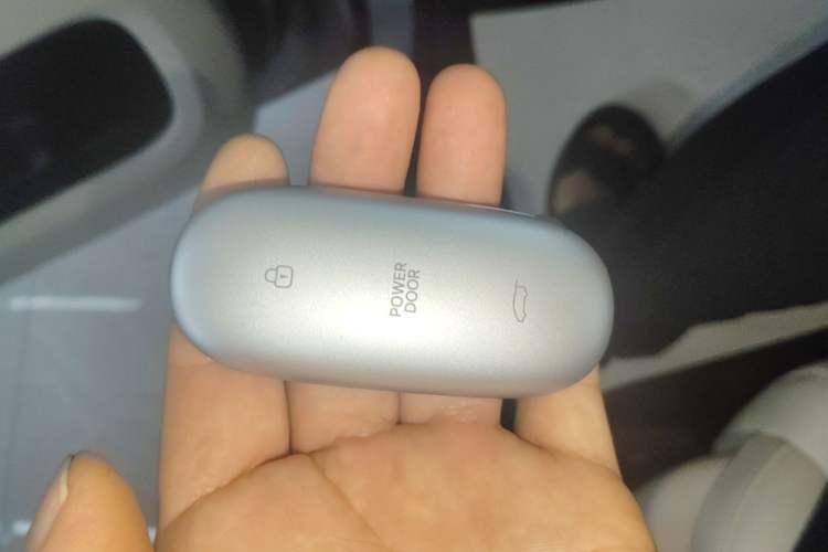 Used Li Auto MEGA 2025 Home Family Special Edition Vehicle Key