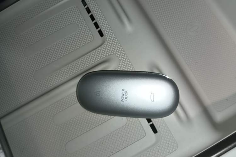 Used Li Auto MEGA 2025 Ultra Smart Refreshed Edition Vehicle Key