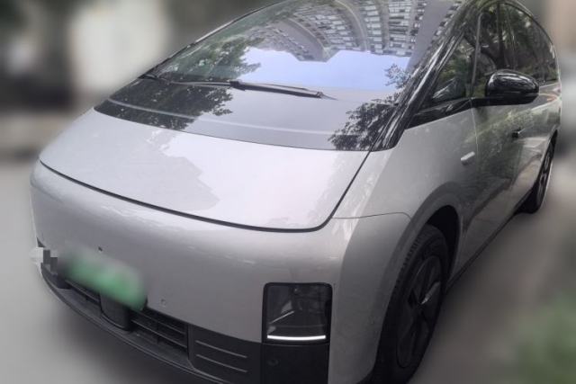 Used Li Auto MEGA 2025 Home Family Special Edition