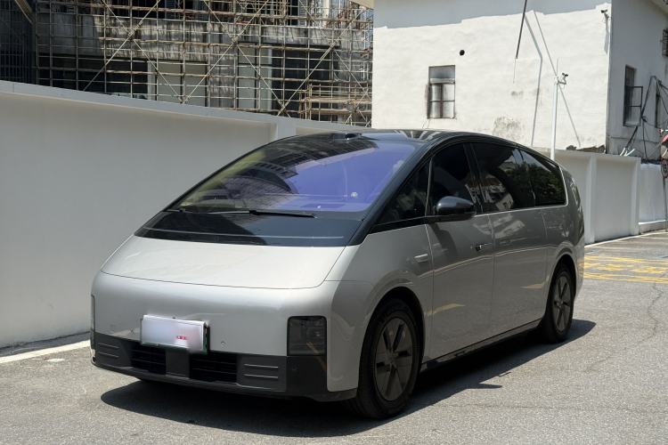 Li Auto MEGA 2025 Home Family Special Edition