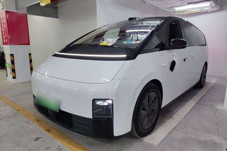 Li Auto MEGA 2025 Home Family Special Edition