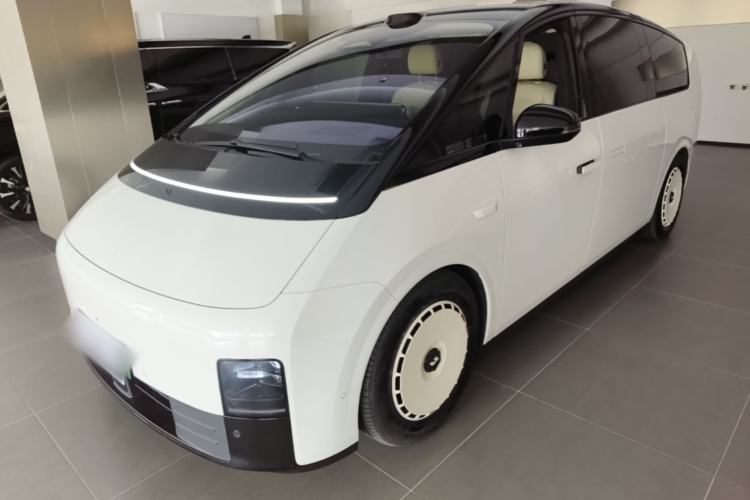 Li Auto MEGA 2025 Home Family Special Edition