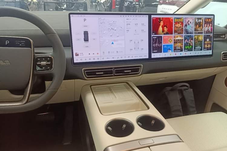 Used Li Auto MEGA 2025 Home Family Special Edition Audio And AC Panel