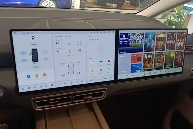 Used Li Auto MEGA 2025 Home Family Special Edition Audio And AC Panel