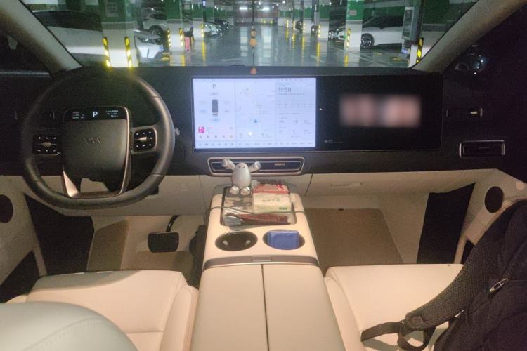 Used Li Auto MEGA 2025 Home Family Special Edition Center Console