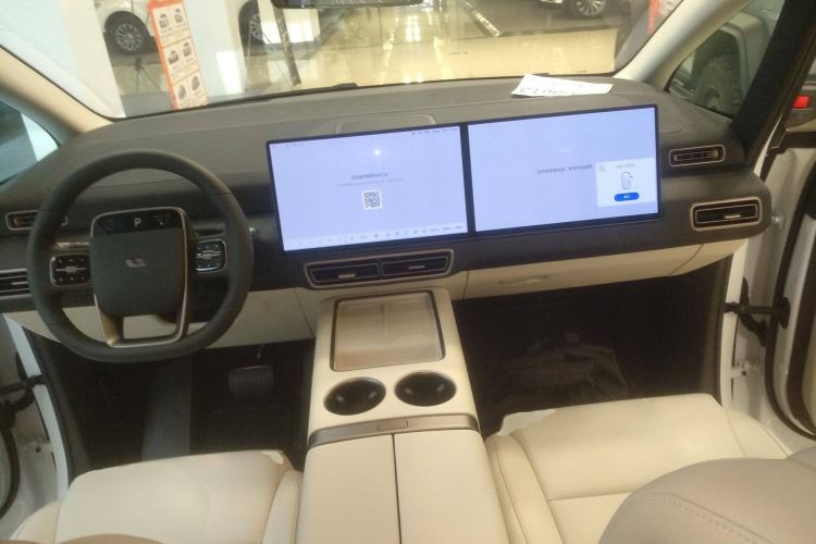 Used Li Auto MEGA 2025 Home Family Special Edition Center Console