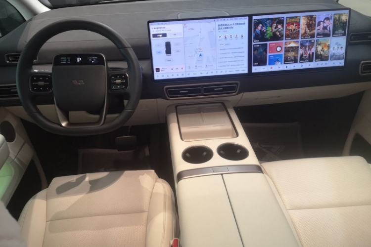 Used Li Auto MEGA 2025 Home Family Special Edition Center Console