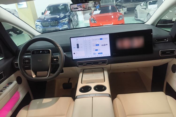 Used Li Auto MEGA 2025 Home Family Special Edition Center Console