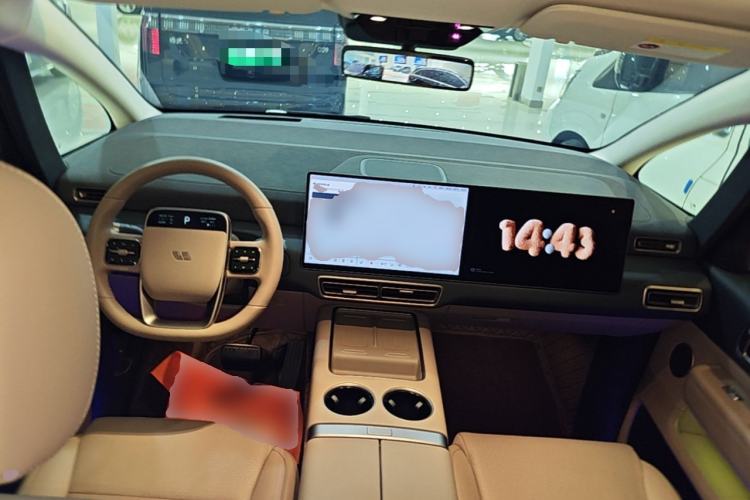Used Li Auto MEGA 2025 Home Family Special Edition Center Console