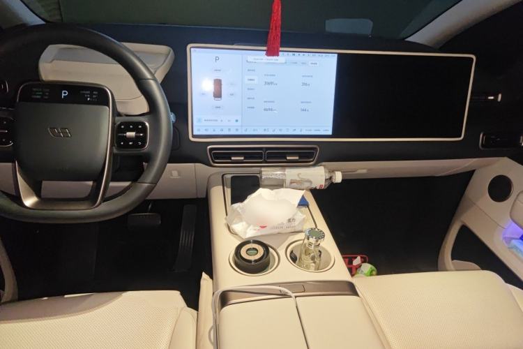 Used Li Auto MEGA 2025 Home Family Special Edition Center Console