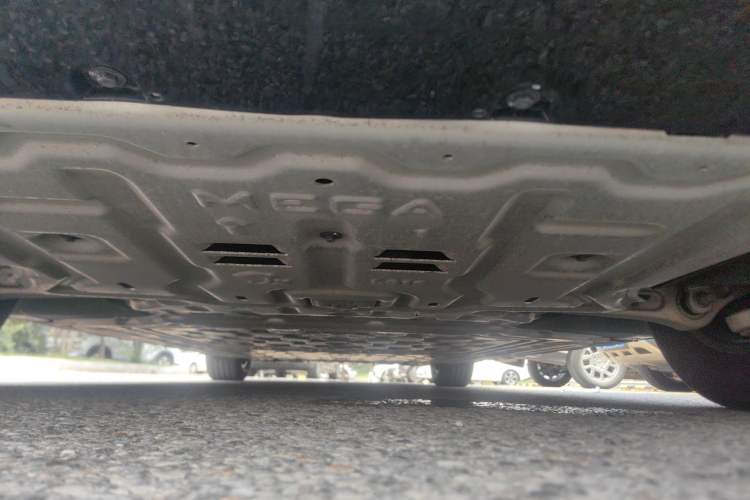 Used Li Auto MEGA 2025 Home Family Special Edition Chassis Front