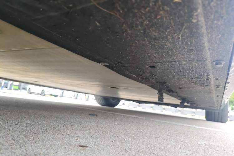 Used Li Auto MEGA 2025 Home Family Special Edition Chassis Front Left