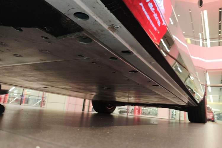 Used Li Auto MEGA 2025 Home Family Special Edition Chassis Front Left