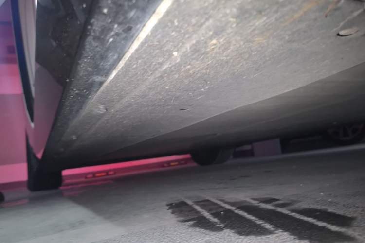 Used Li Auto MEGA 2025 Home Family Special Edition Chassis Front Right