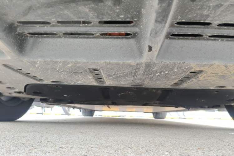 Used Li Auto MEGA 2025 Home Family Special Edition Chassis Rear