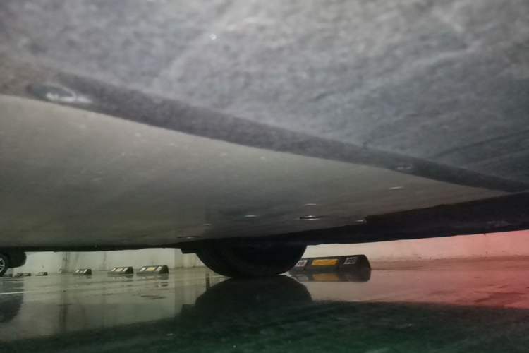 Used Li Auto MEGA 2025 Home Family Special Edition Chassis Rear Left