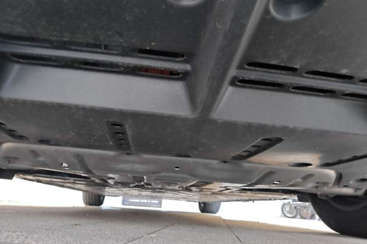 Used Li Auto MEGA 2025 Home Family Special Edition Chassis Rear