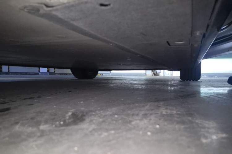 Used Li Auto MEGA 2025 Home Family Special Edition Chassis Rear Right
