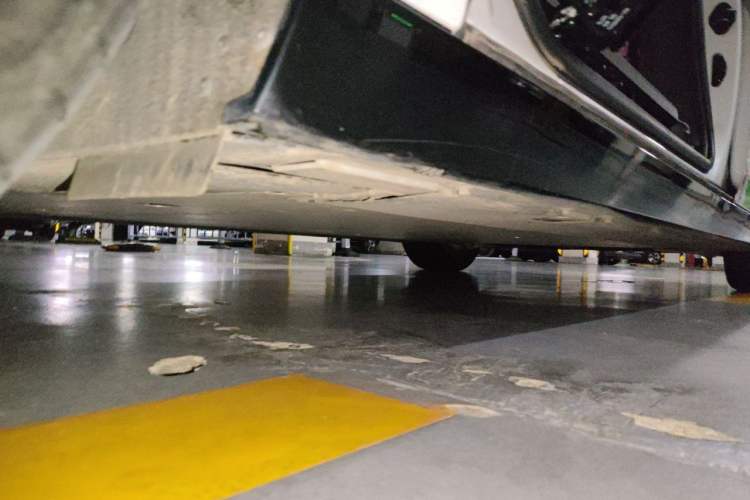 Used Li Auto MEGA 2025 Home Family Special Edition Chassis Rear Right