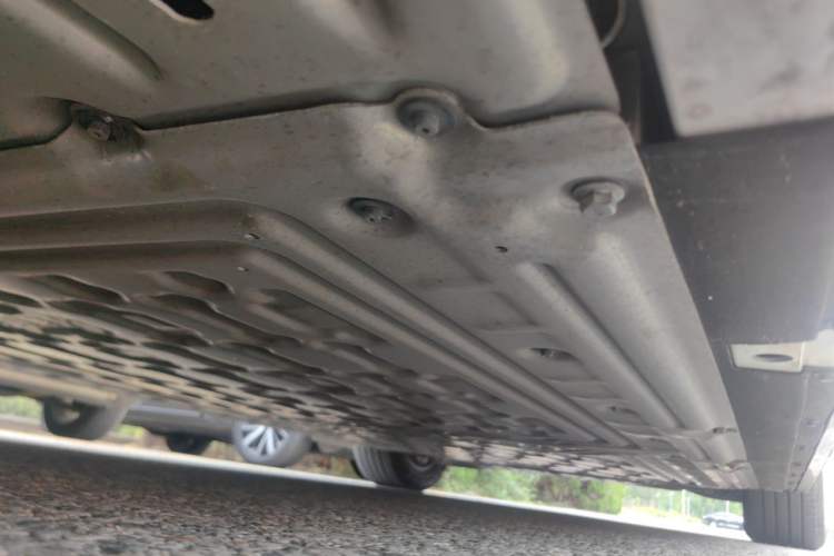 Used Li Auto MEGA 2025 Home Family Special Edition Chassis Rear Right
