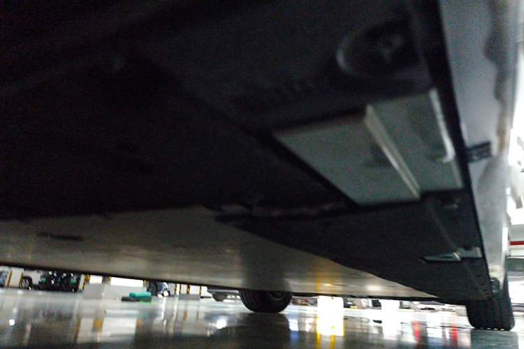Used Li Auto MEGA 2025 Home Family Special Edition Chassis Rear Right