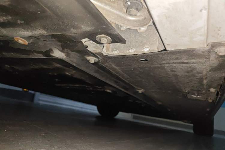 Used Li Auto MEGA 2025 Home Family Special Edition Chassis Rear Right