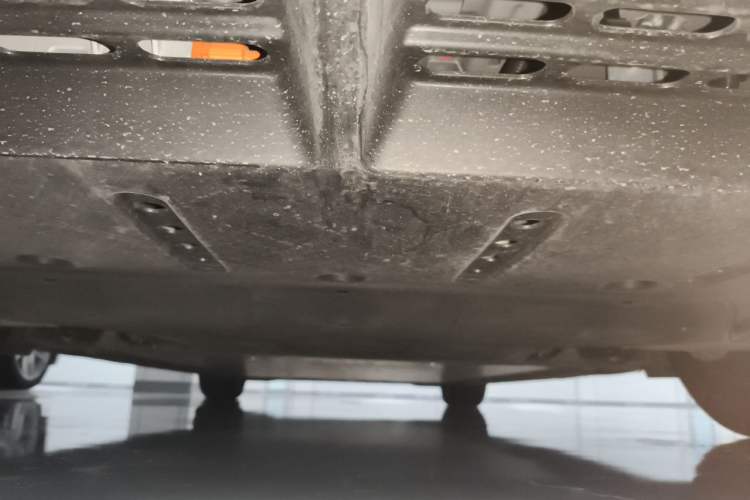Used Li Auto MEGA 2025 Home Family Special Edition Chassis Rear
