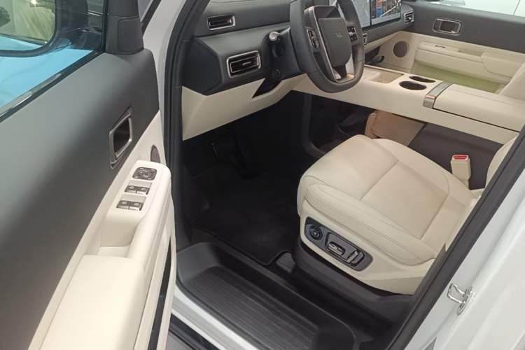 Used Li Auto MEGA 2025 Home Family Special Edition Driver Seat