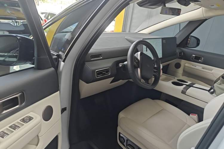 Used Li Auto MEGA 2025 Home Family Special Edition Driver Seat