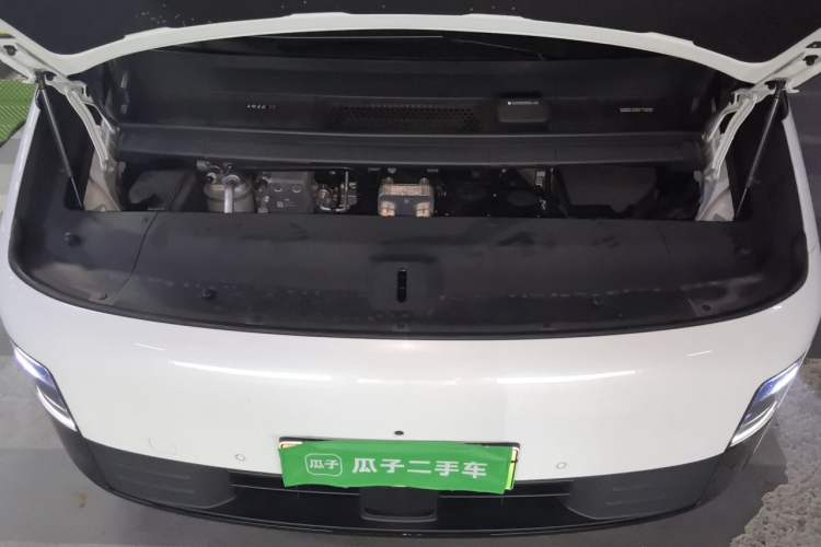 Used Li Auto MEGA 2025 Home Family Special Edition Engine Bay