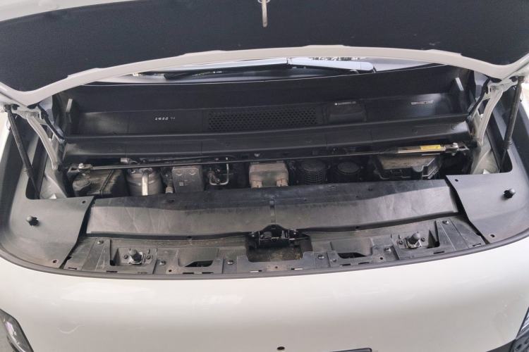 Used Li Auto MEGA 2025 Home Family Special Edition Engine Bay