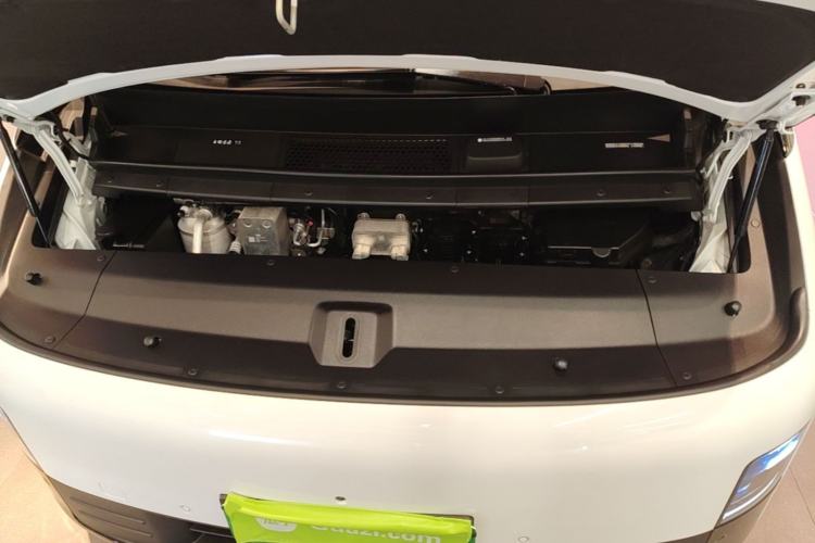 Used Li Auto MEGA 2025 Home Family Special Edition Engine Bay