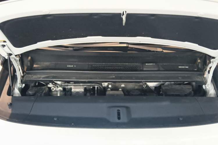 Used Li Auto MEGA 2025 Home Family Special Edition Engine Bay