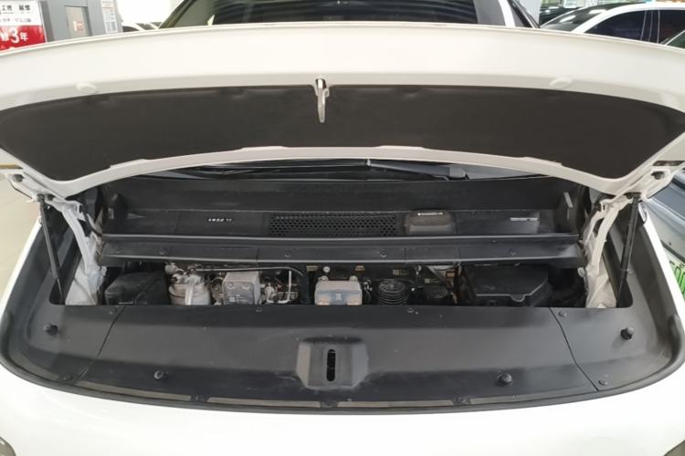 Used Li Auto MEGA 2025 Home Family Special Edition Engine Bay
