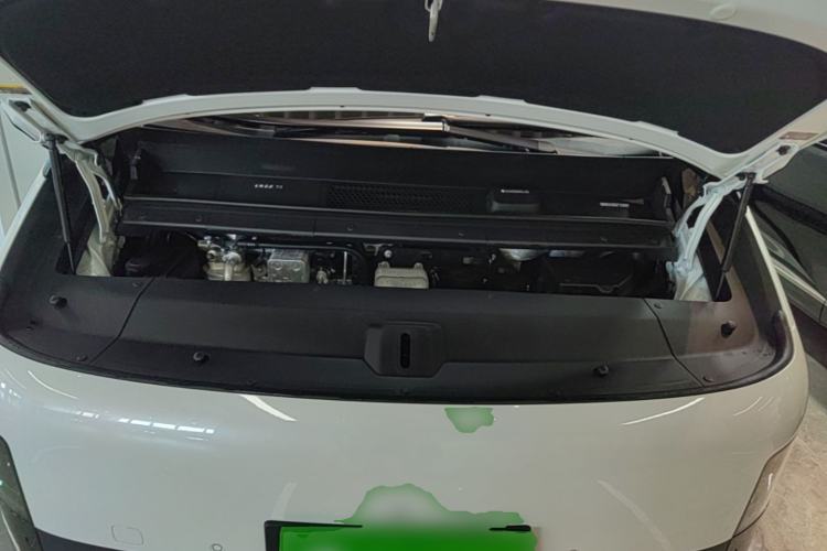 Used Li Auto MEGA 2025 Home Family Special Edition Engine Bay