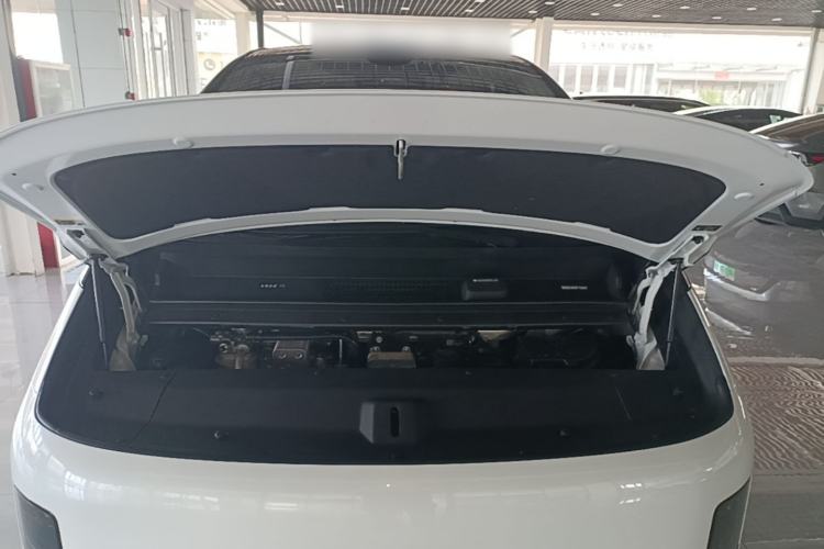 Used Li Auto MEGA 2025 Home Family Special Edition Engine Bay