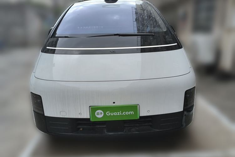 Used Li Auto MEGA 2025 Home Family Special Edition Exterior 1