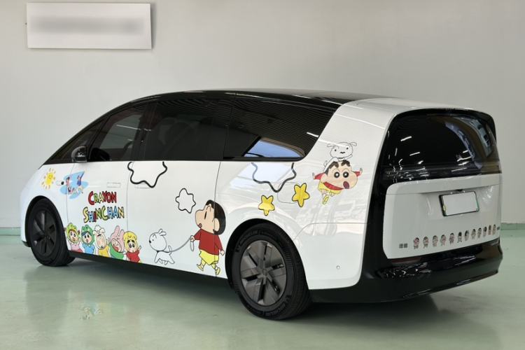 Used Li Auto MEGA 2025 Home Family Special Edition Exterior 5